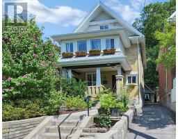 117 BELLHAVEN ROAD, Toronto, Ontario