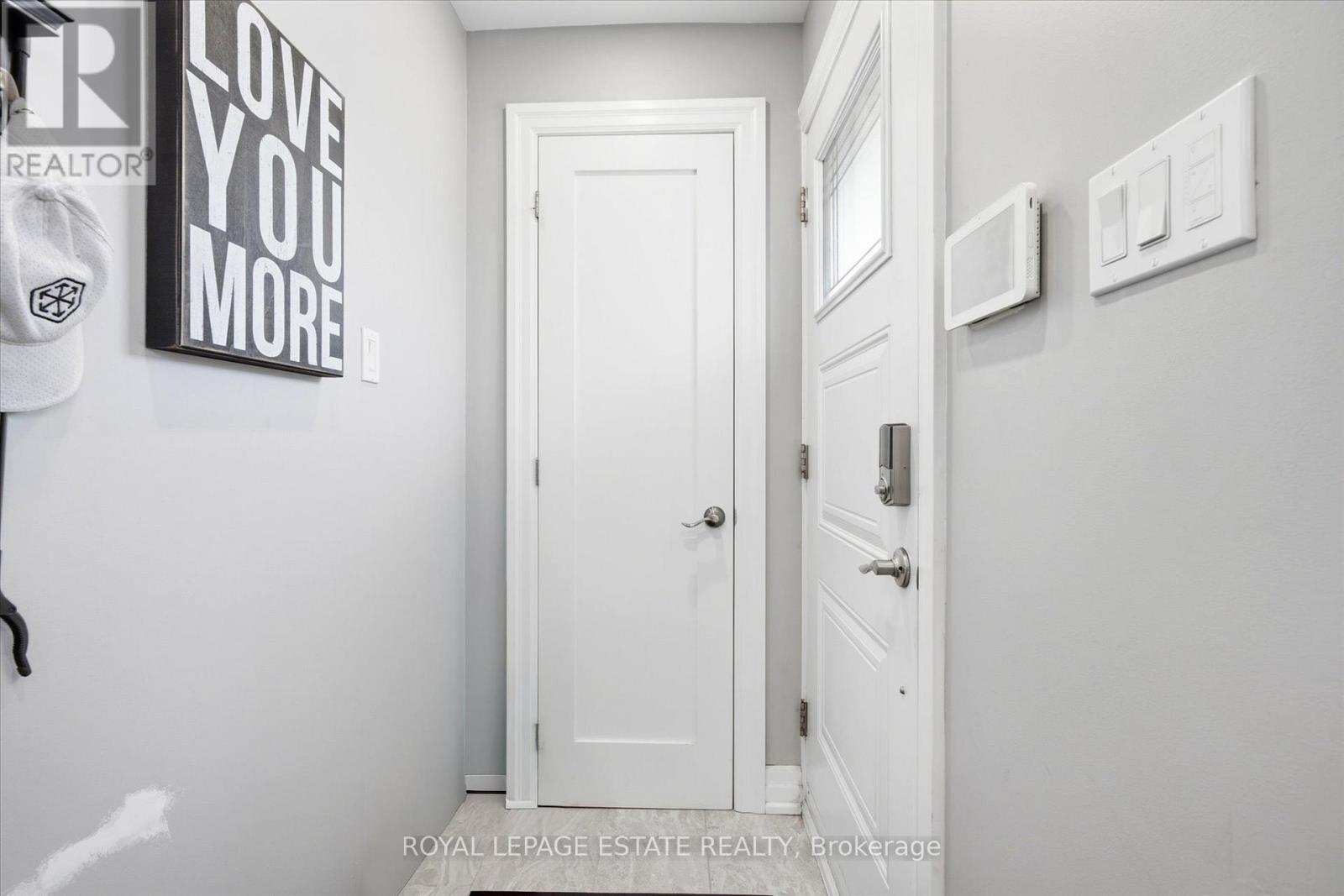 55 Cleta Drive, Toronto, Ontario  M1K 3G5 - Photo 2 - E12951116