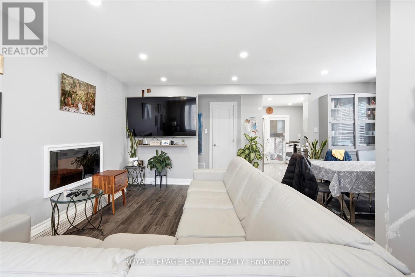 55 Cleta Drive, Toronto, Ontario  M1K 3G5 - Photo 3 - E12951116