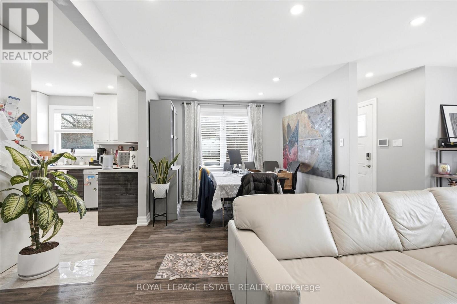 55 Cleta Drive, Toronto, Ontario  M1K 3G5 - Photo 6 - E12951116