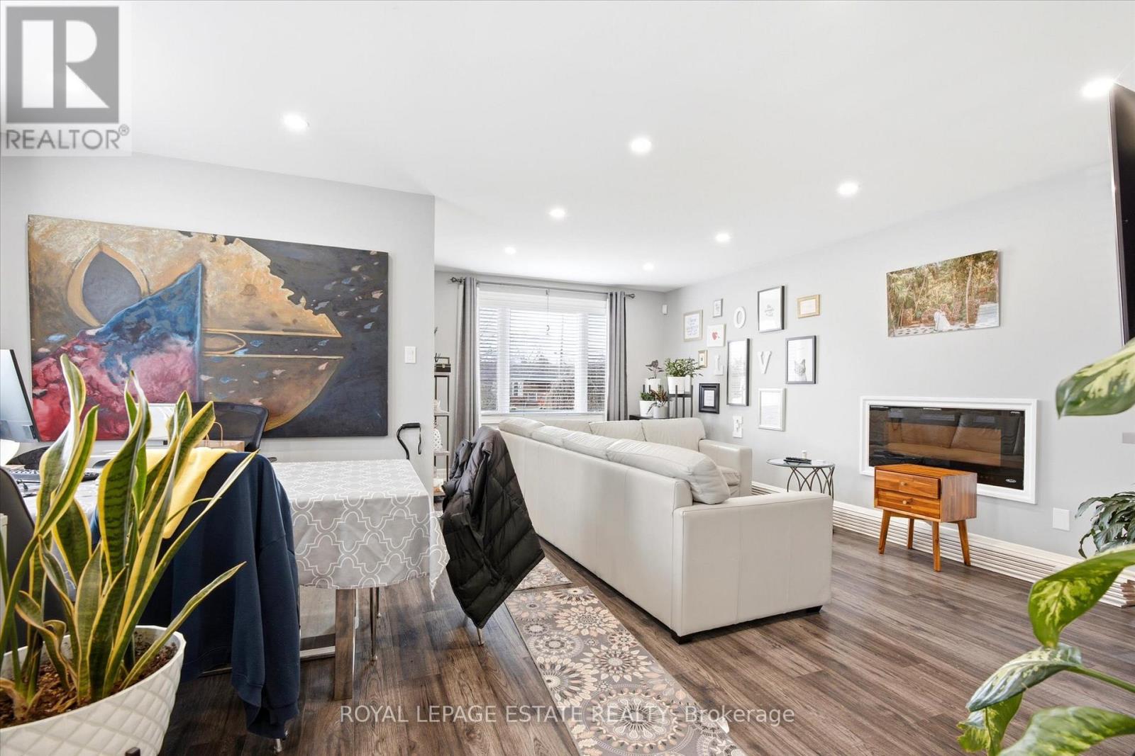 55 Cleta Drive, Toronto, Ontario  M1K 3G5 - Photo 9 - E12951116