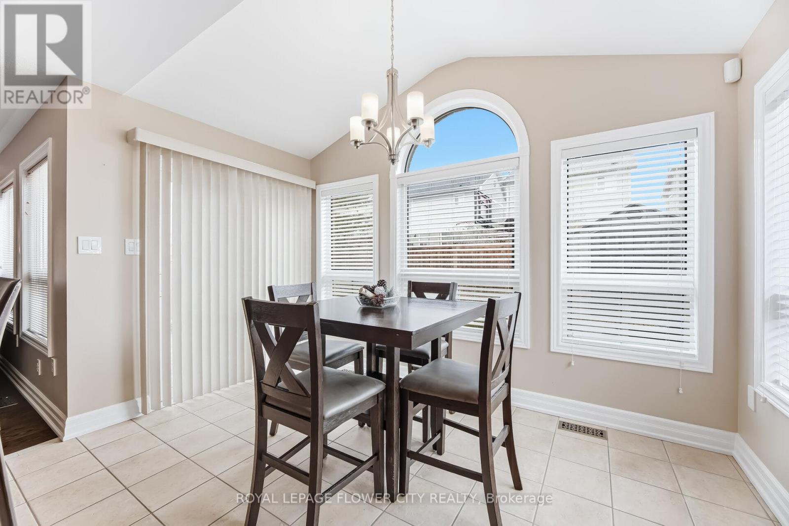 4 Fawcett Avenue, Whitby, Ontario  L1R 3A1 - Photo 16 - E12951152