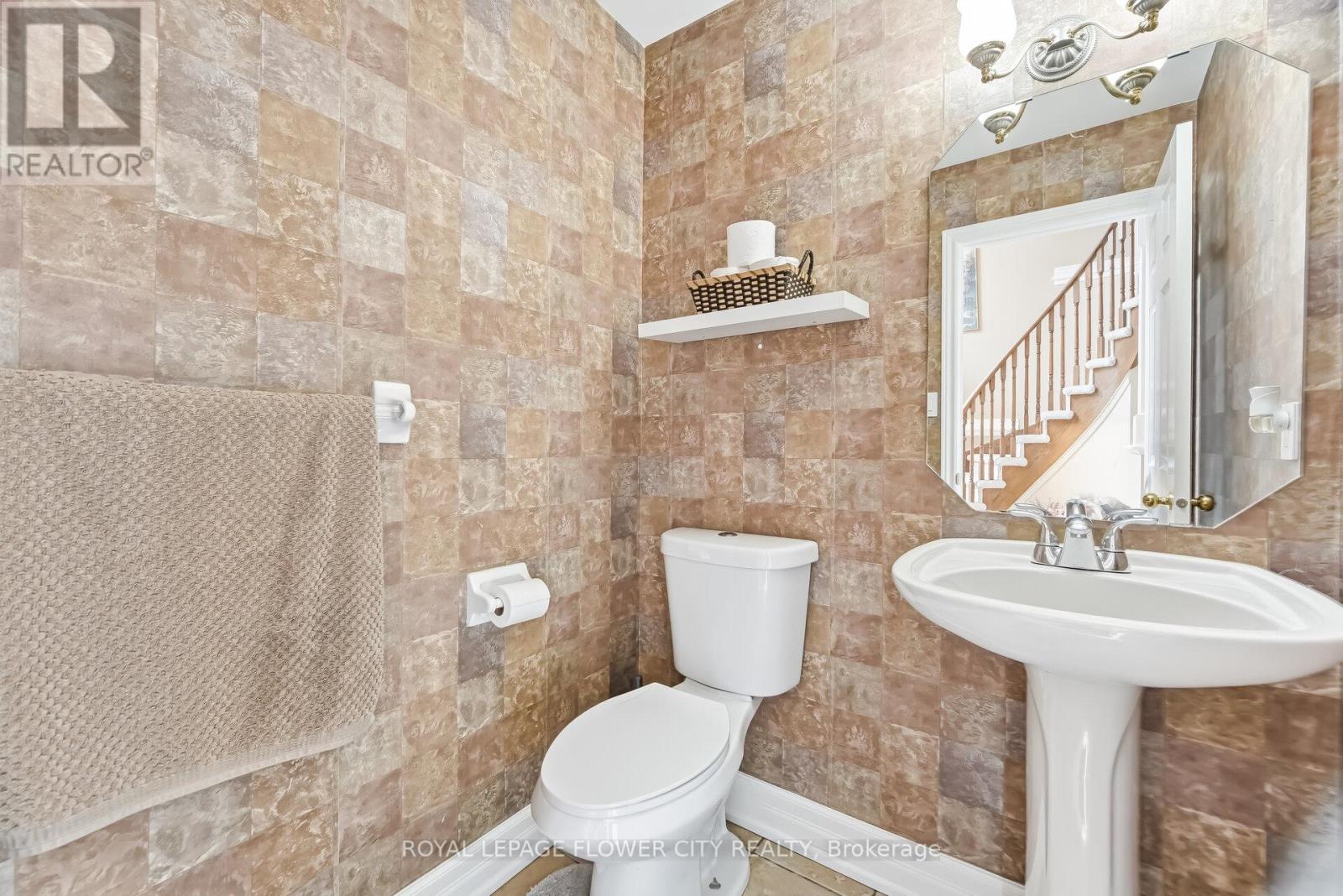 4 Fawcett Avenue, Whitby, Ontario  L1R 3A1 - Photo 22 - E12951152