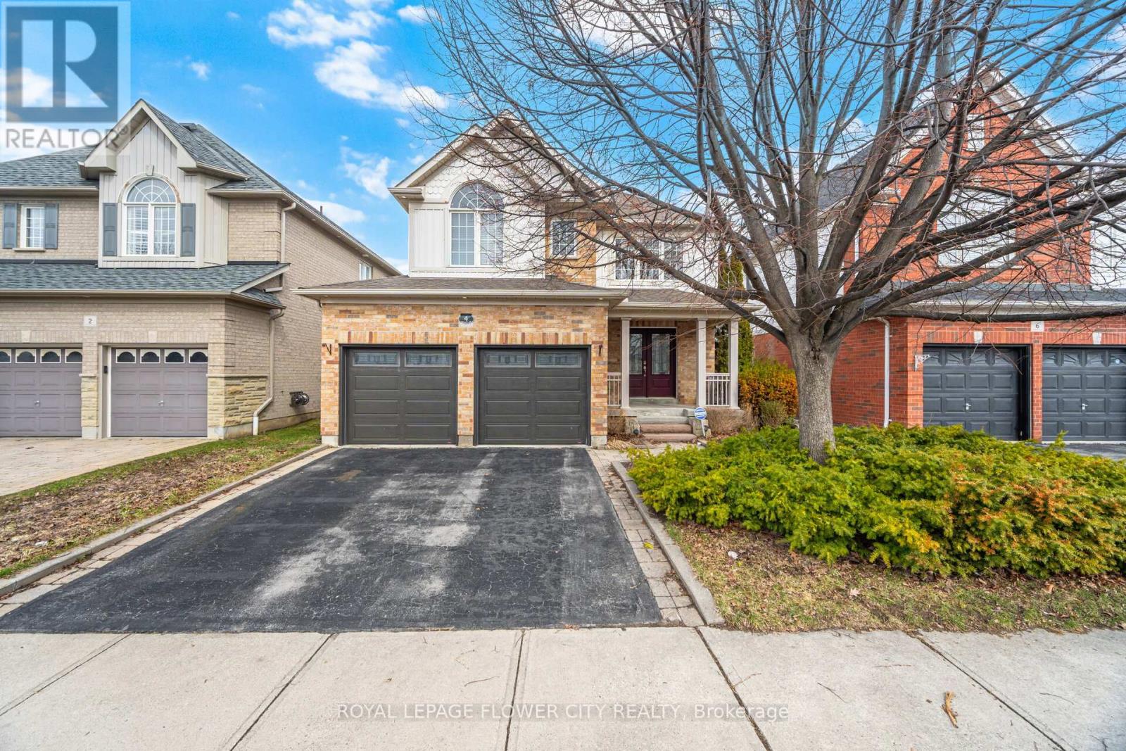 4 Fawcett Avenue, Whitby, Ontario  L1R 3A1 - Photo 3 - E12951152