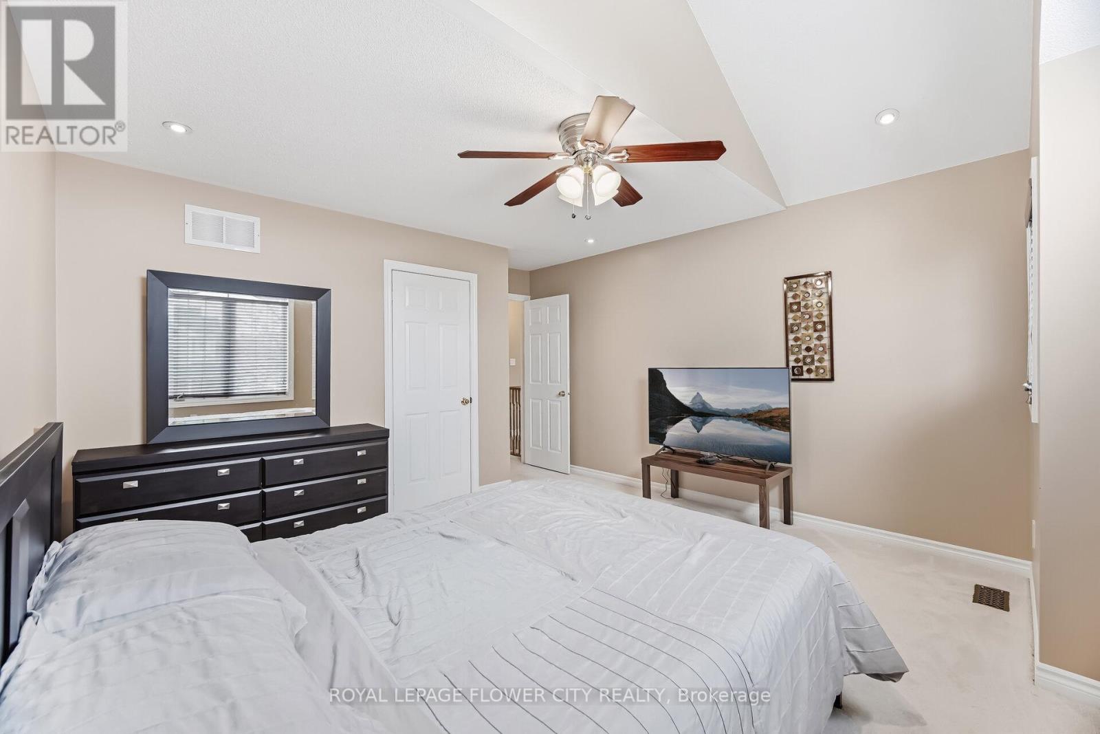 4 Fawcett Avenue, Whitby, Ontario  L1R 3A1 - Photo 31 - E12951152