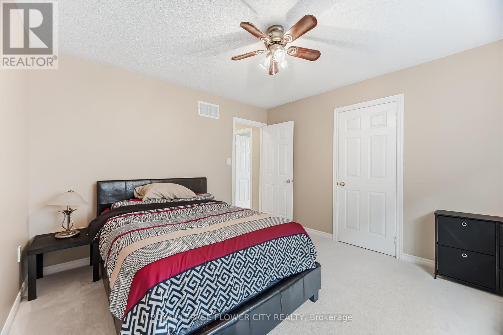 4 Fawcett Avenue, Whitby, Ontario  L1R 3A1 - Photo 35 - E12951152