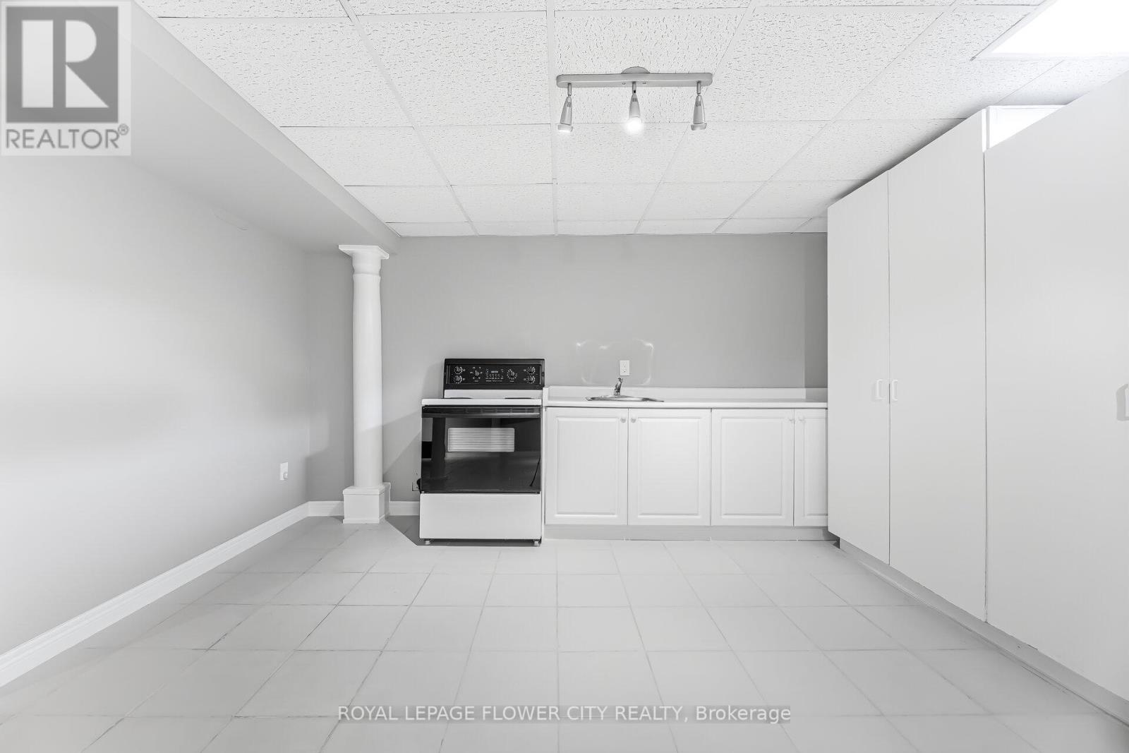 4 Fawcett Avenue, Whitby, Ontario  L1R 3A1 - Photo 42 - E12951152