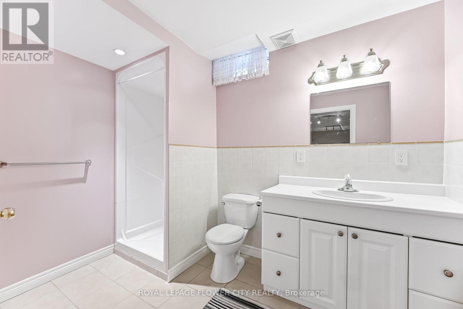 4 Fawcett Avenue, Whitby, Ontario  L1R 3A1 - Photo 44 - E12951152