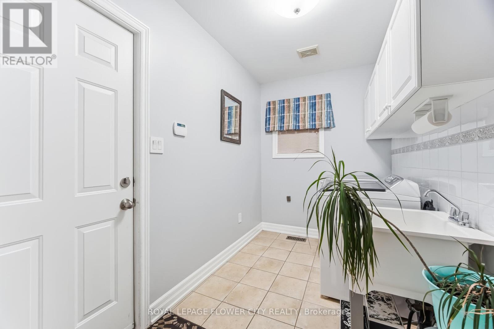 4 Fawcett Avenue, Whitby, Ontario  L1R 3A1 - Photo 45 - E12951152