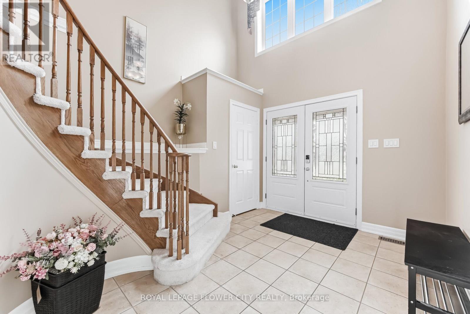 4 Fawcett Avenue, Whitby, Ontario  L1R 3A1 - Photo 5 - E12951152