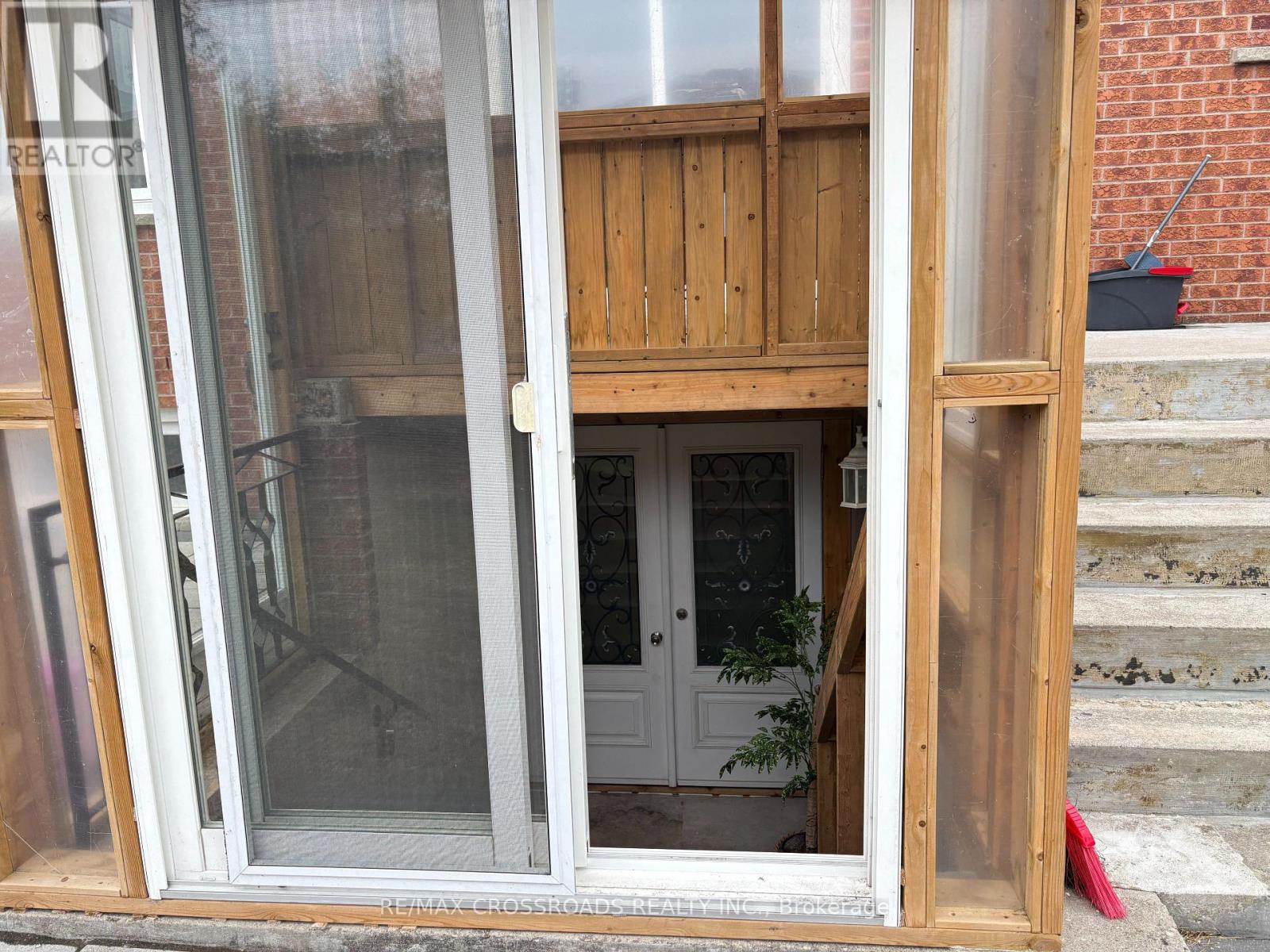 27 Elmartin  Basement Drive, Toronto, Ontario  M1W 3C6 - Photo 3 - E12951166