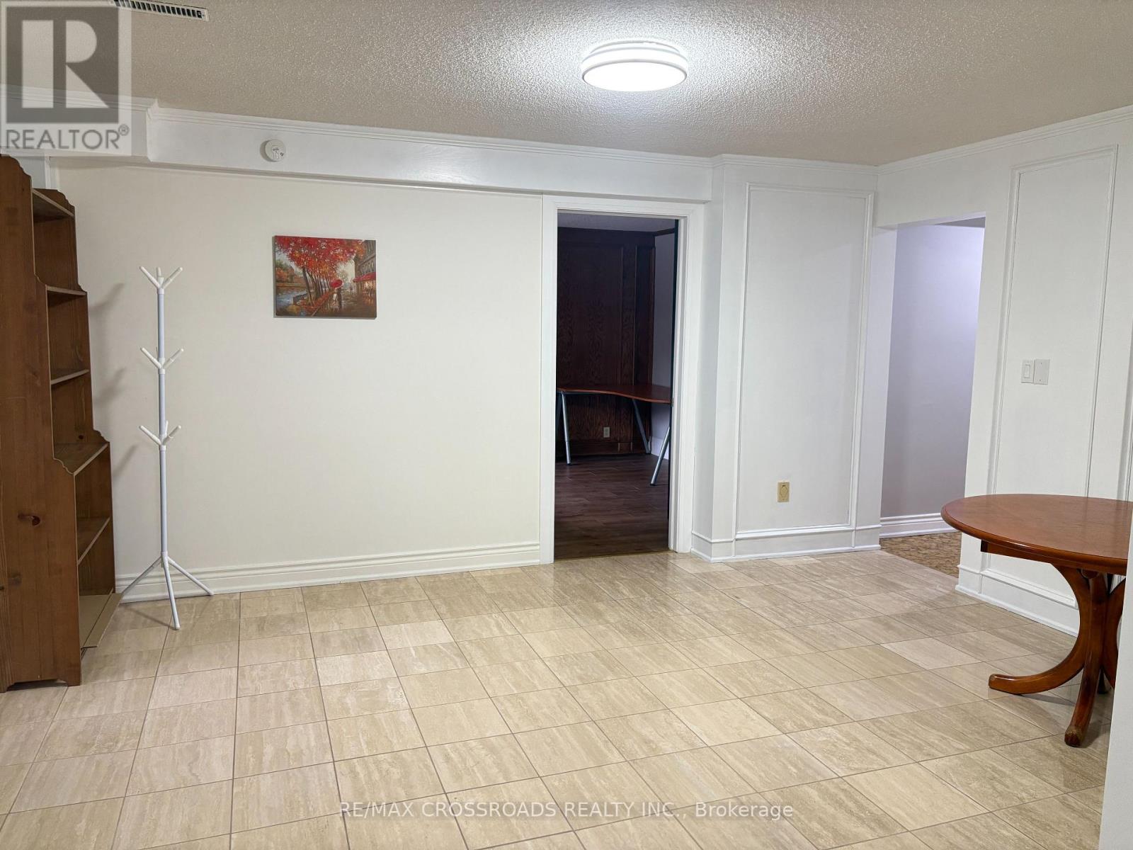 27 Elmartin  Basement Drive, Toronto, Ontario  M1W 3C6 - Photo 6 - E12951166