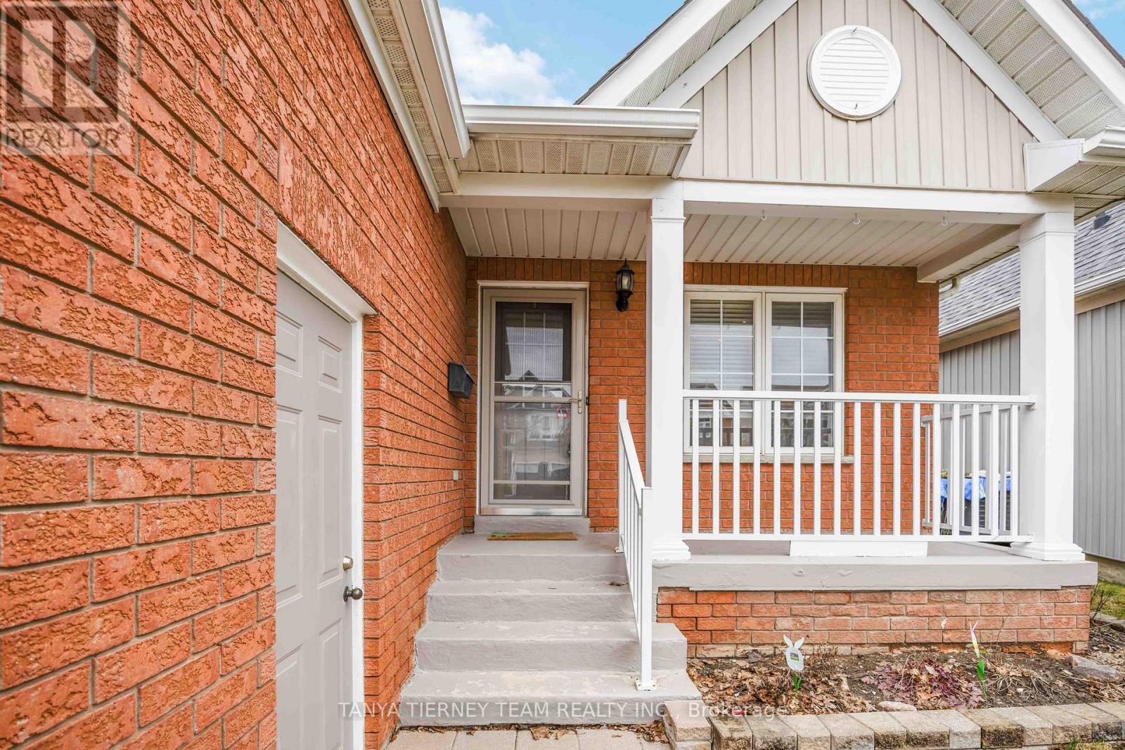 1130 Oakhill Avenue, Oshawa, Ontario  L1K 2P1 - Photo 4 - E12951178