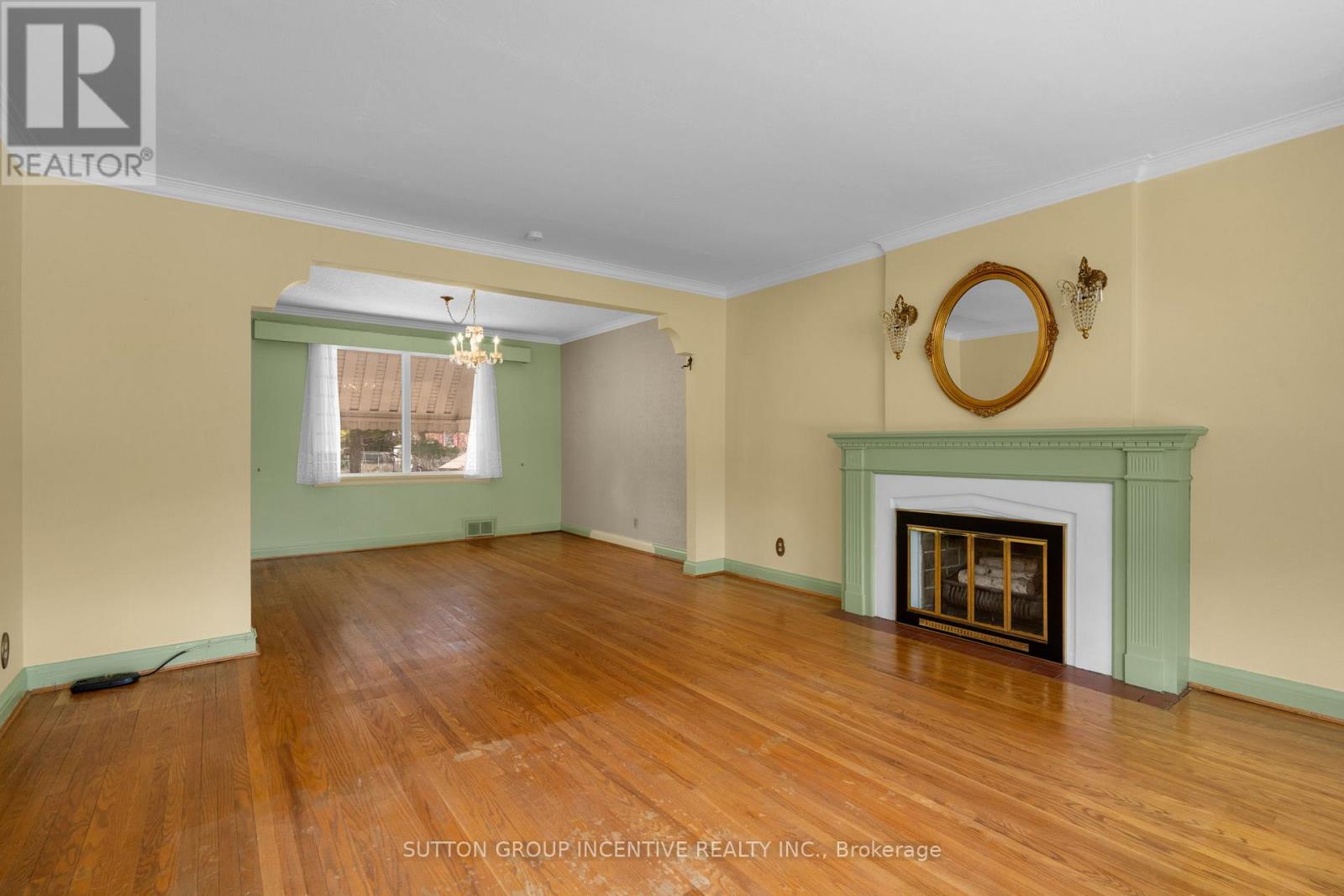 6 Kingsmere Crescent, Toronto, Ontario  M1M 3B3 - Photo 10 - E12951286