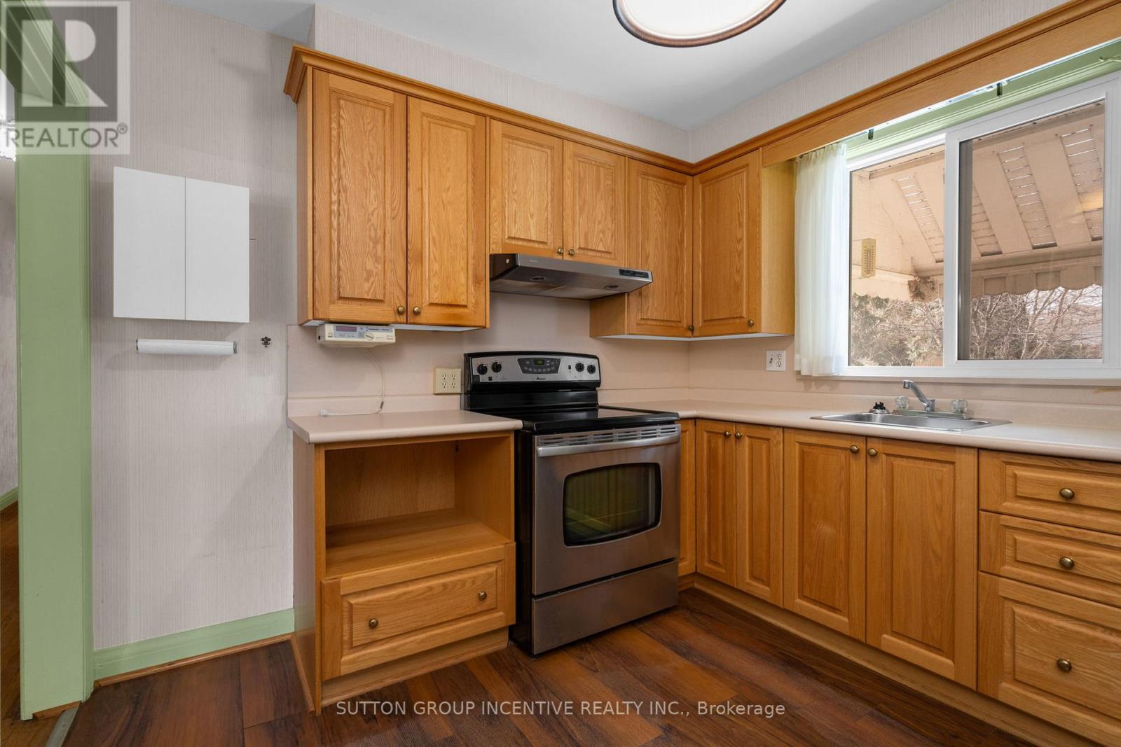 6 Kingsmere Crescent, Toronto, Ontario  M1M 3B3 - Photo 14 - E12951286