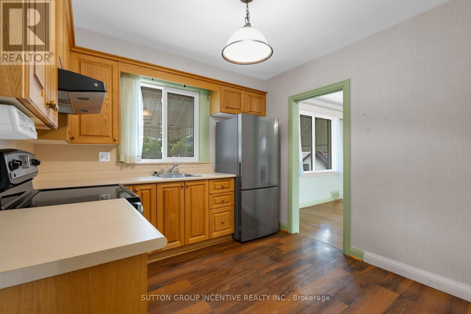 6 Kingsmere Crescent, Toronto, Ontario  M1M 3B3 - Photo 16 - E12951286