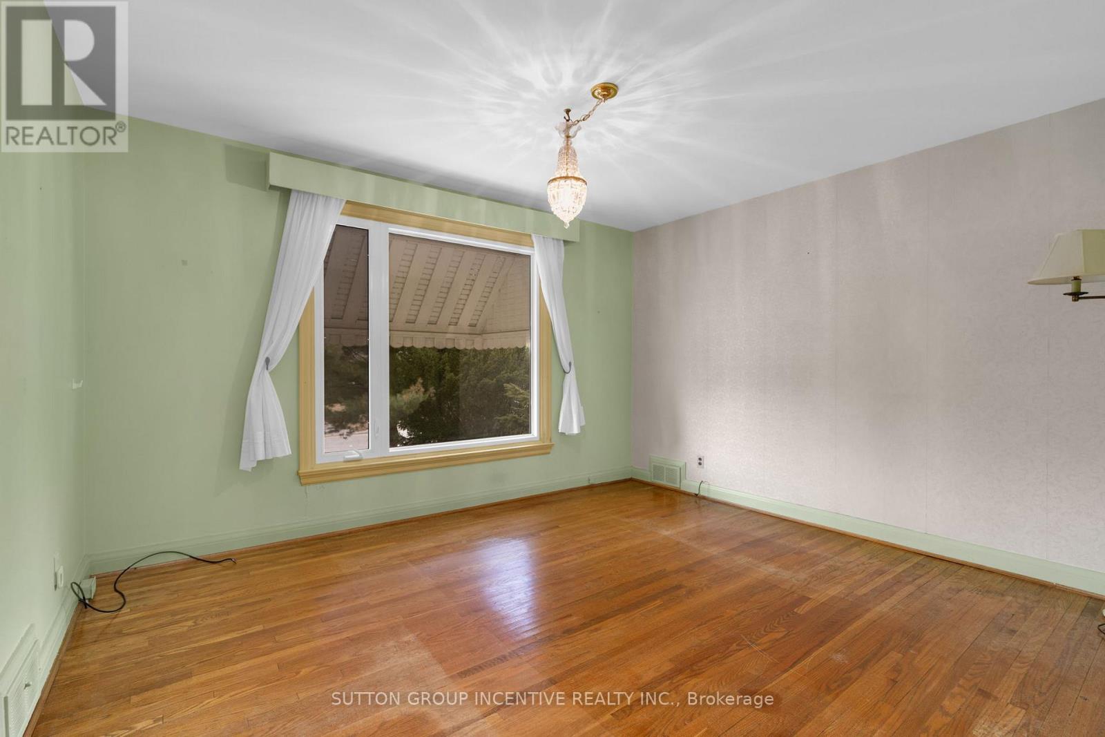 6 Kingsmere Crescent, Toronto, Ontario  M1M 3B3 - Photo 17 - E12951286