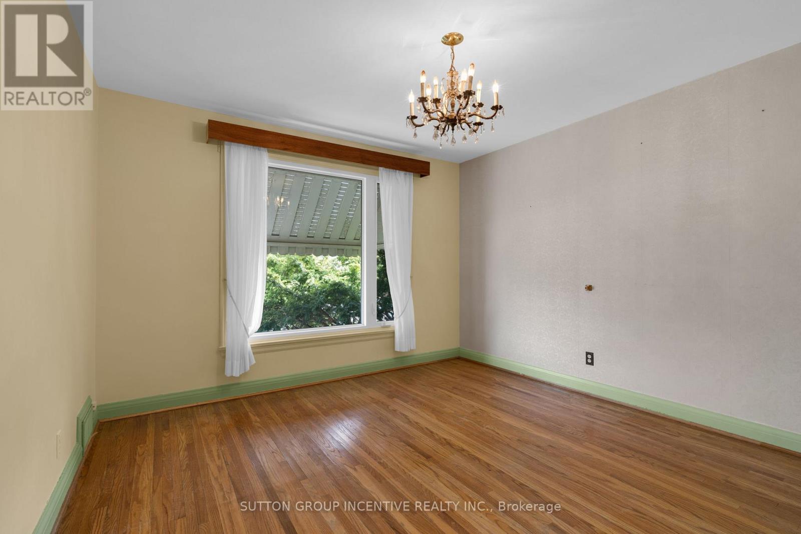 6 Kingsmere Crescent, Toronto, Ontario  M1M 3B3 - Photo 19 - E12951286