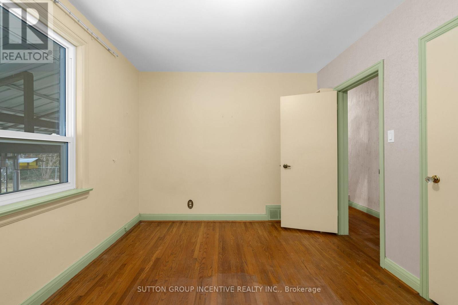 6 Kingsmere Crescent, Toronto, Ontario  M1M 3B3 - Photo 22 - E12951286