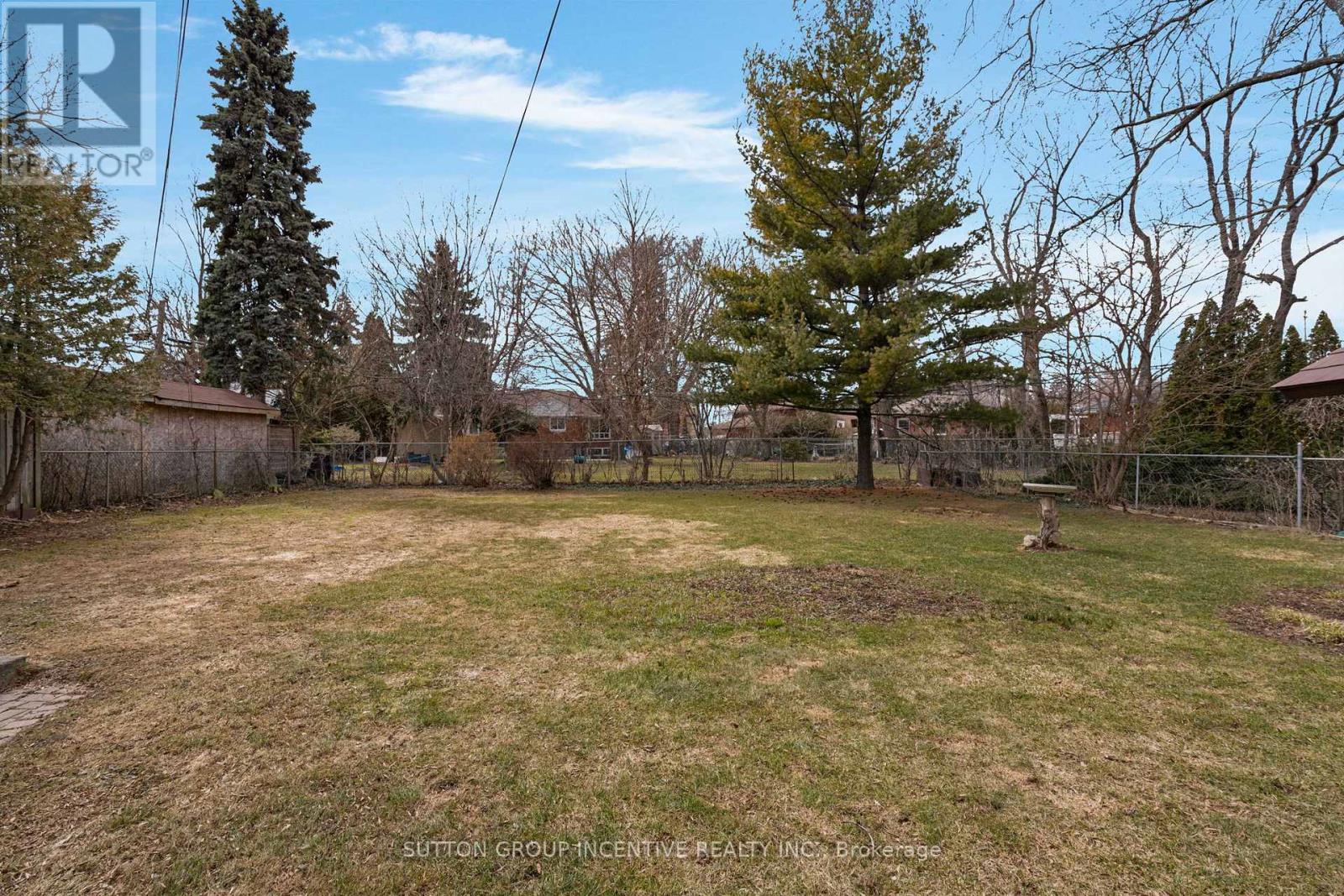 6 Kingsmere Crescent, Toronto, Ontario  M1M 3B3 - Photo 35 - E12951286