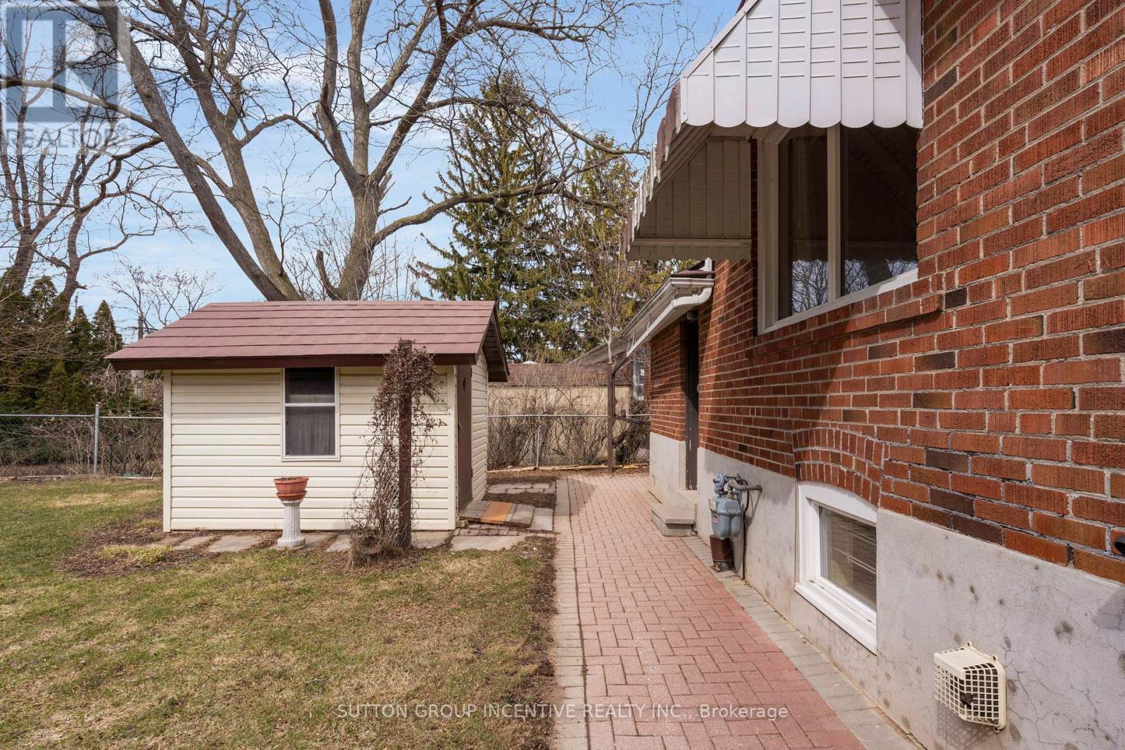 6 Kingsmere Crescent, Toronto, Ontario  M1M 3B3 - Photo 40 - E12951286