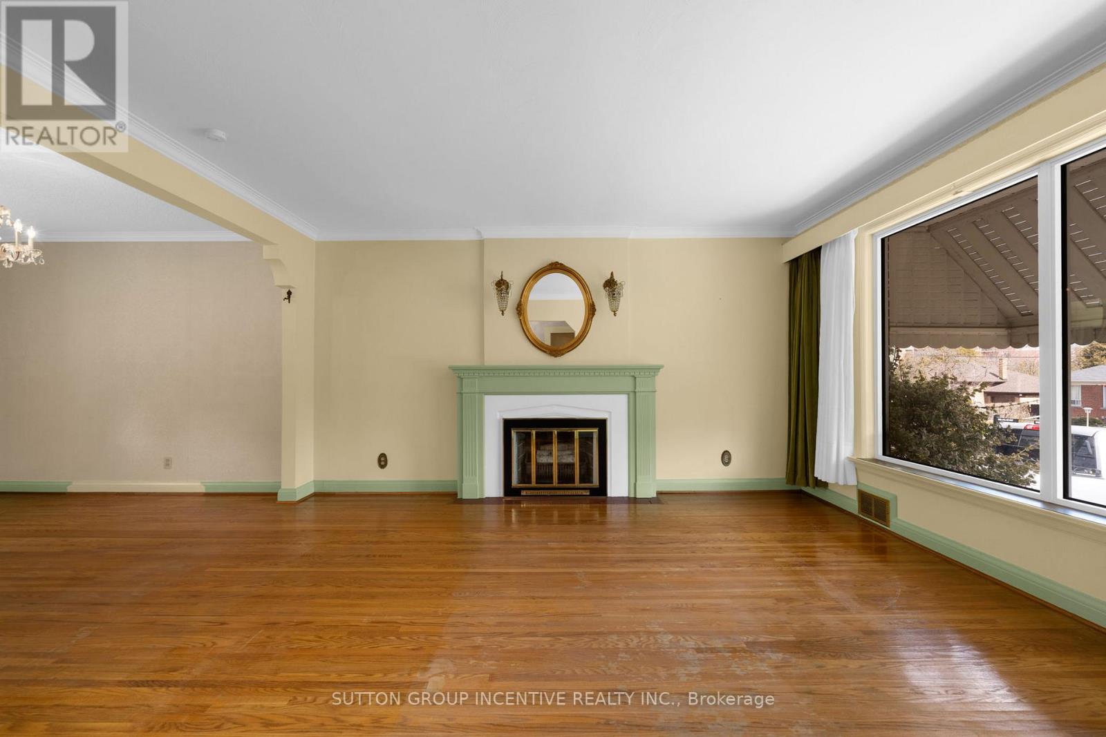 6 Kingsmere Crescent, Toronto, Ontario  M1M 3B3 - Photo 8 - E12951286