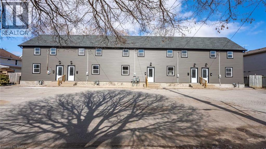 57 WINNIETT Street, brantford, Ontario