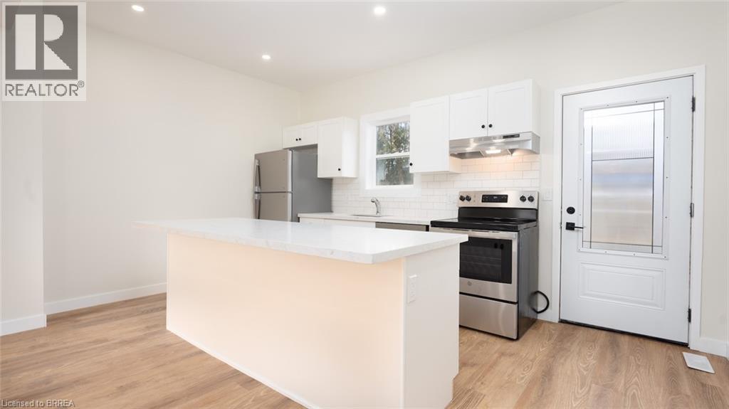 57 Winniett Street, Brantford, Ontario  N3T 1M6 - Photo 3 - 40814028