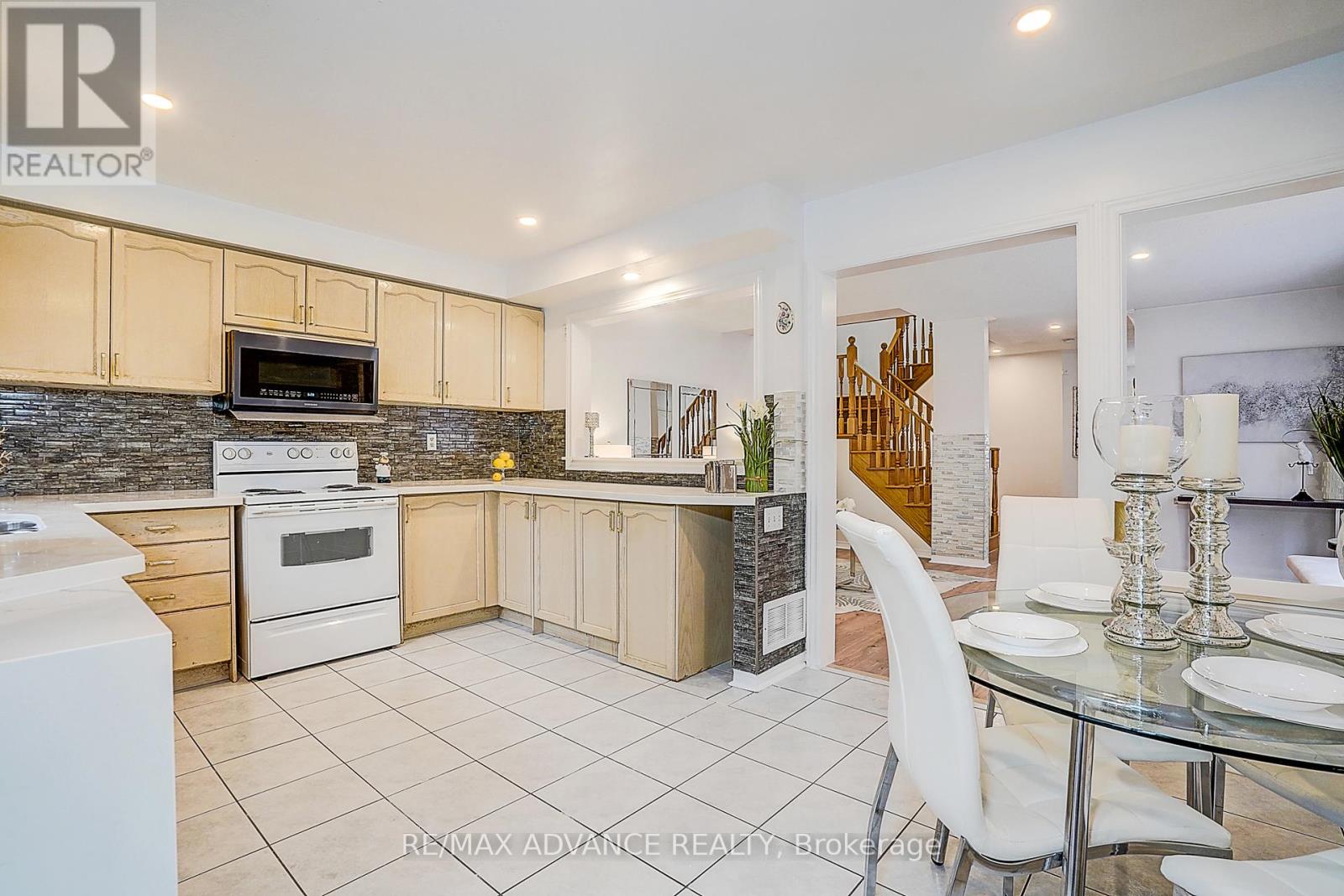 140 Vanguard Road W, Vaughan, Ontario  L4K 5G8 - Photo 14 - N12950968