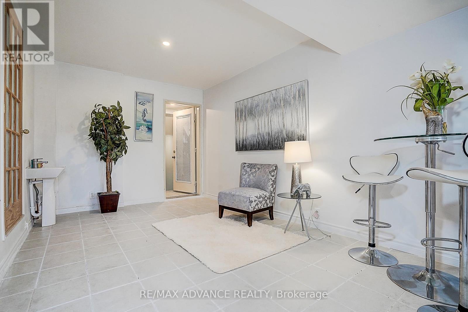 140 Vanguard Road W, Vaughan, Ontario  L4K 5G8 - Photo 26 - N12950968