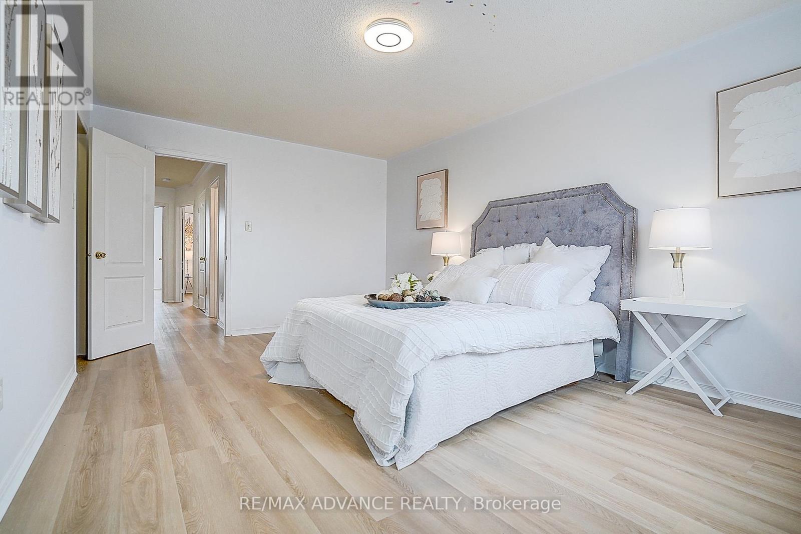 140 Vanguard Road W, Vaughan, Ontario  L4K 5G8 - Photo 29 - N12950968