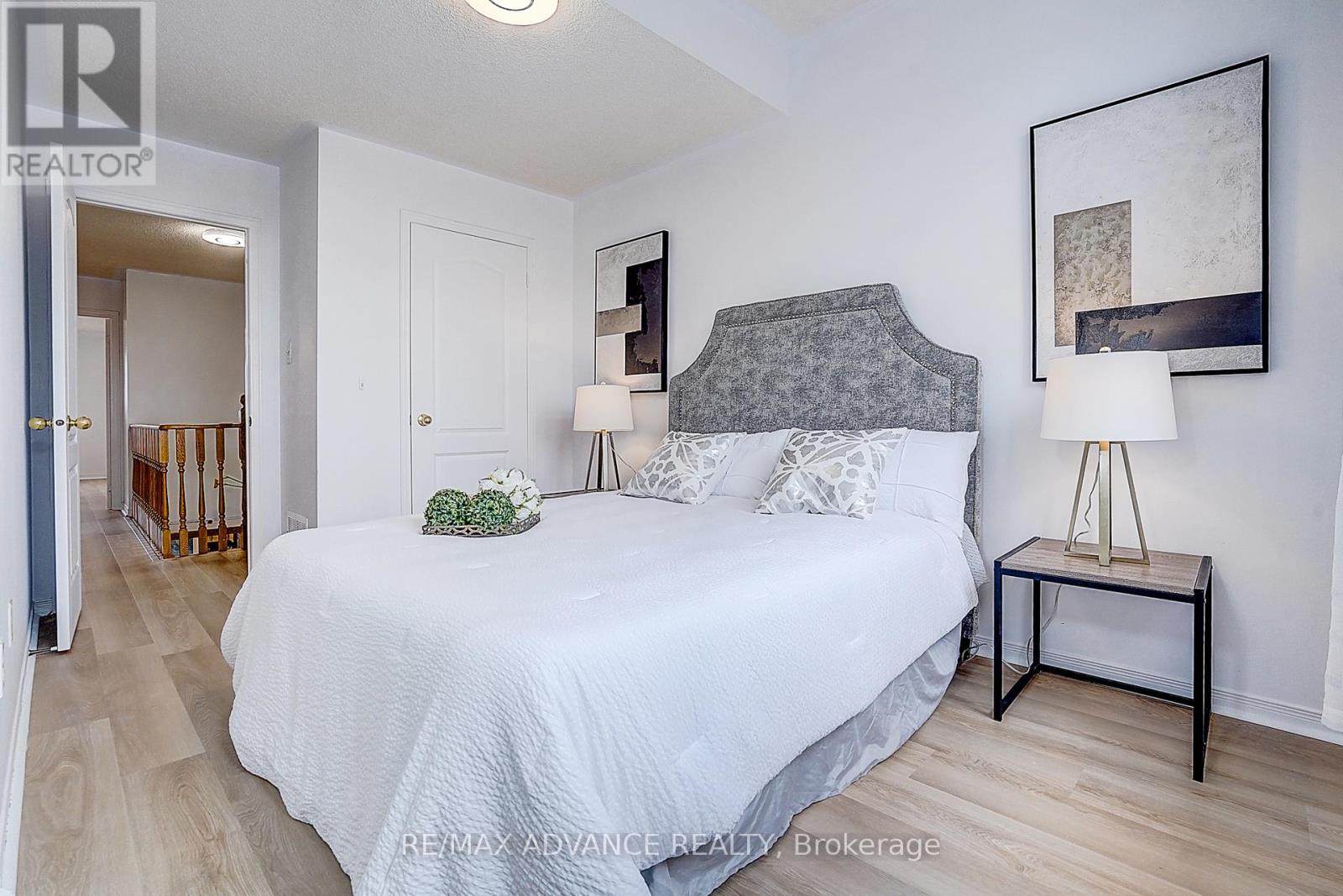 140 Vanguard Road W, Vaughan, Ontario  L4K 5G8 - Photo 37 - N12950968