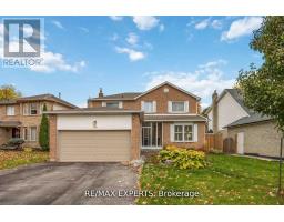 93 STIVER DRIVE, Newmarket, Ontario