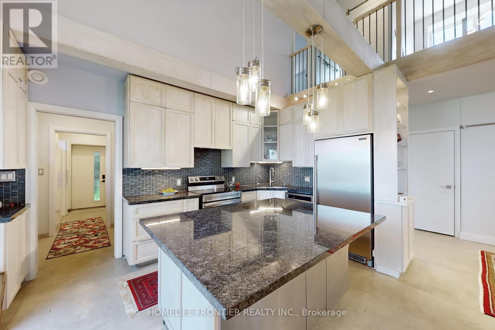 44 Irving Drive, Georgina, Ontario  L0E 1N0 - Photo 11 - N12950982