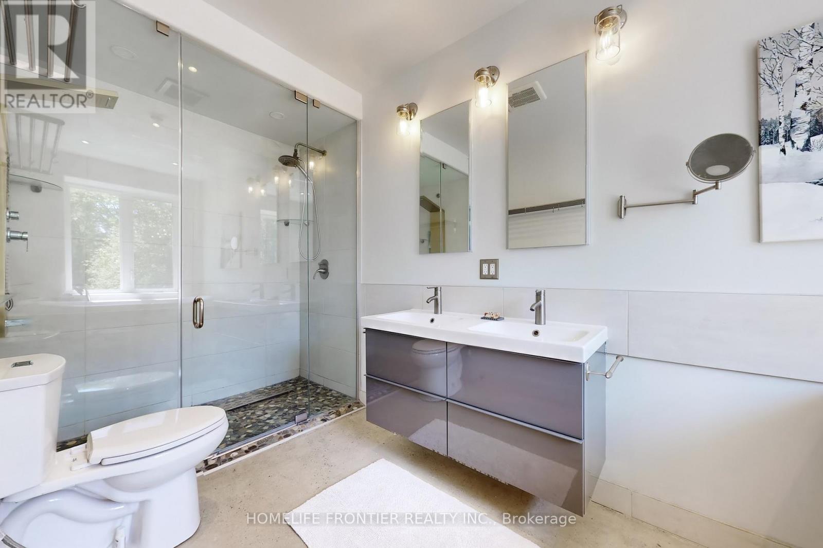 44 Irving Drive, Georgina, Ontario  L0E 1N0 - Photo 21 - N12950982