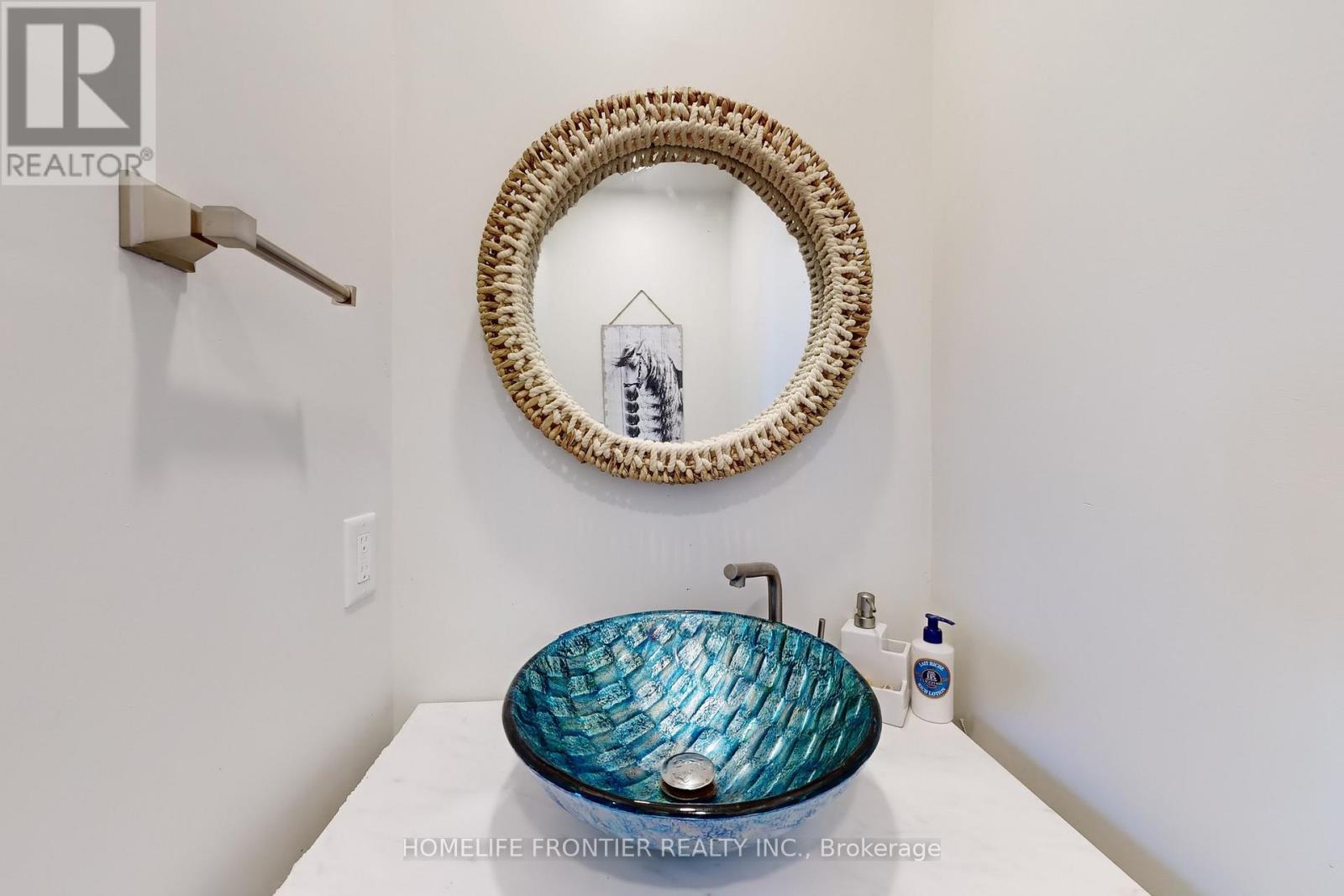 44 Irving Drive, Georgina, Ontario  L0E 1N0 - Photo 24 - N12950982