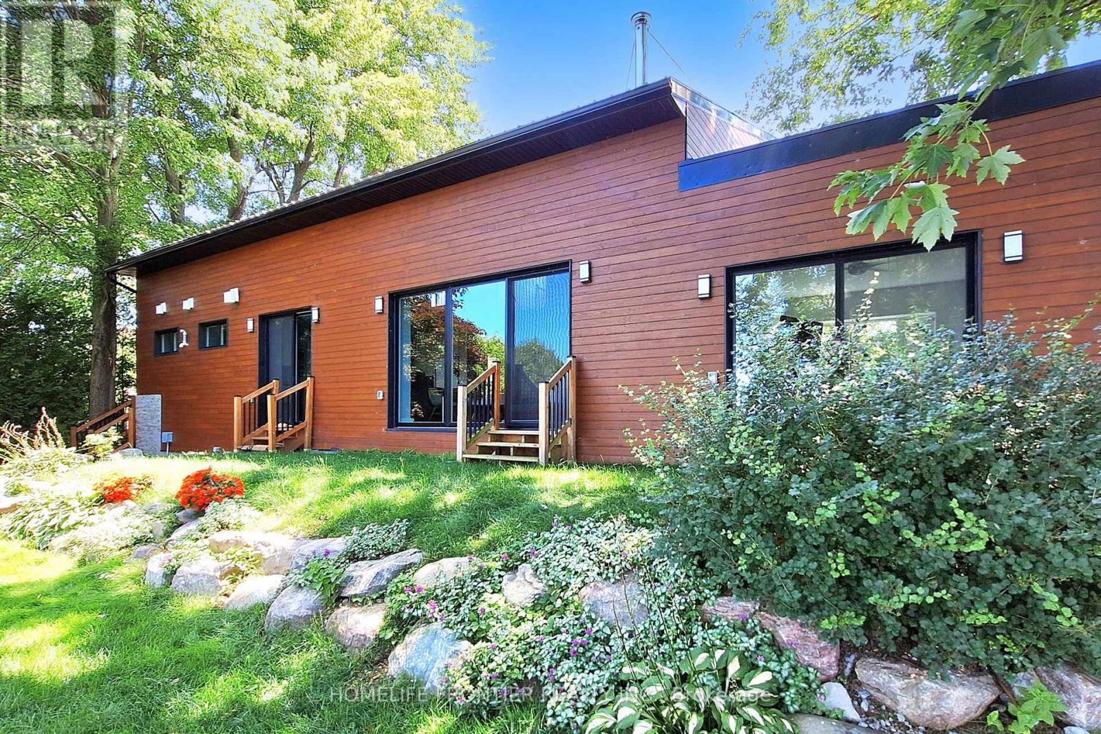 44 Irving Drive, Georgina, Ontario  L0E 1N0 - Photo 34 - N12950982