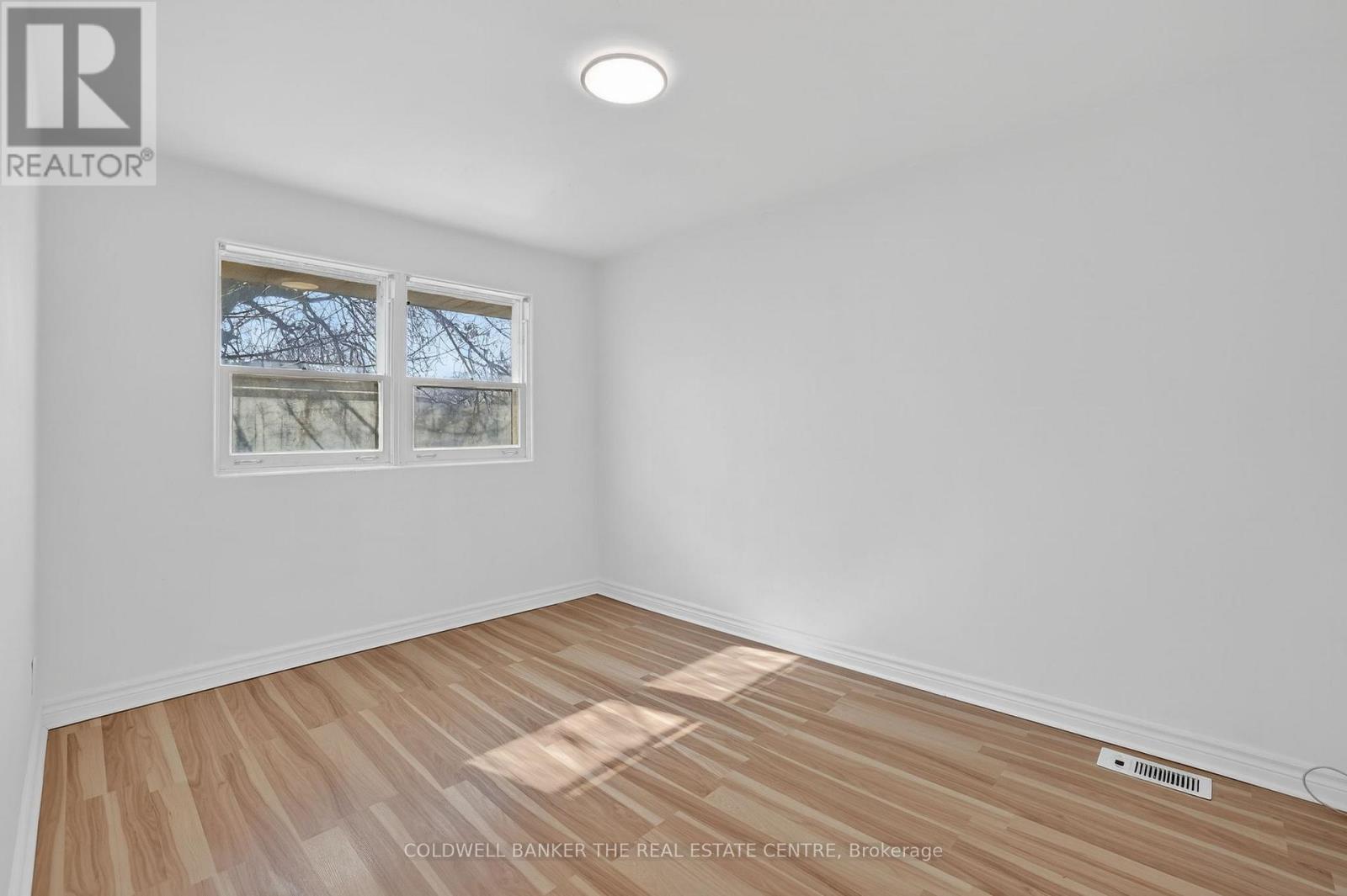 226 Septonne Avenue, Newmarket, Ontario  L3Y 2W6 - Photo 18 - N12951032