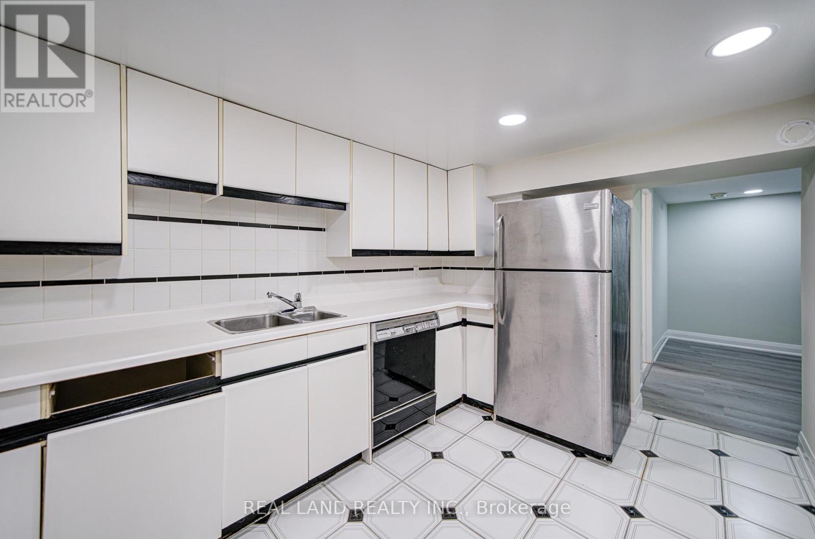 4762 14th Avenue, Markham, Ontario  L3S 3K7 - Photo 39 - N12951040