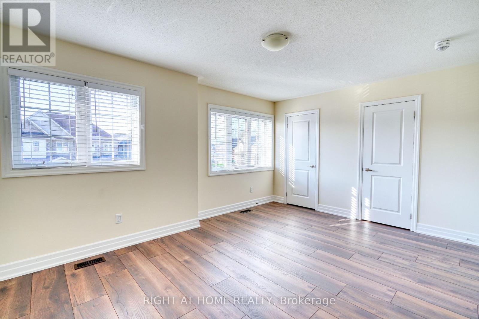 17 Mercury Avenue, Georgina, Ontario  L4P 0H1 - Photo 35 - N12951050