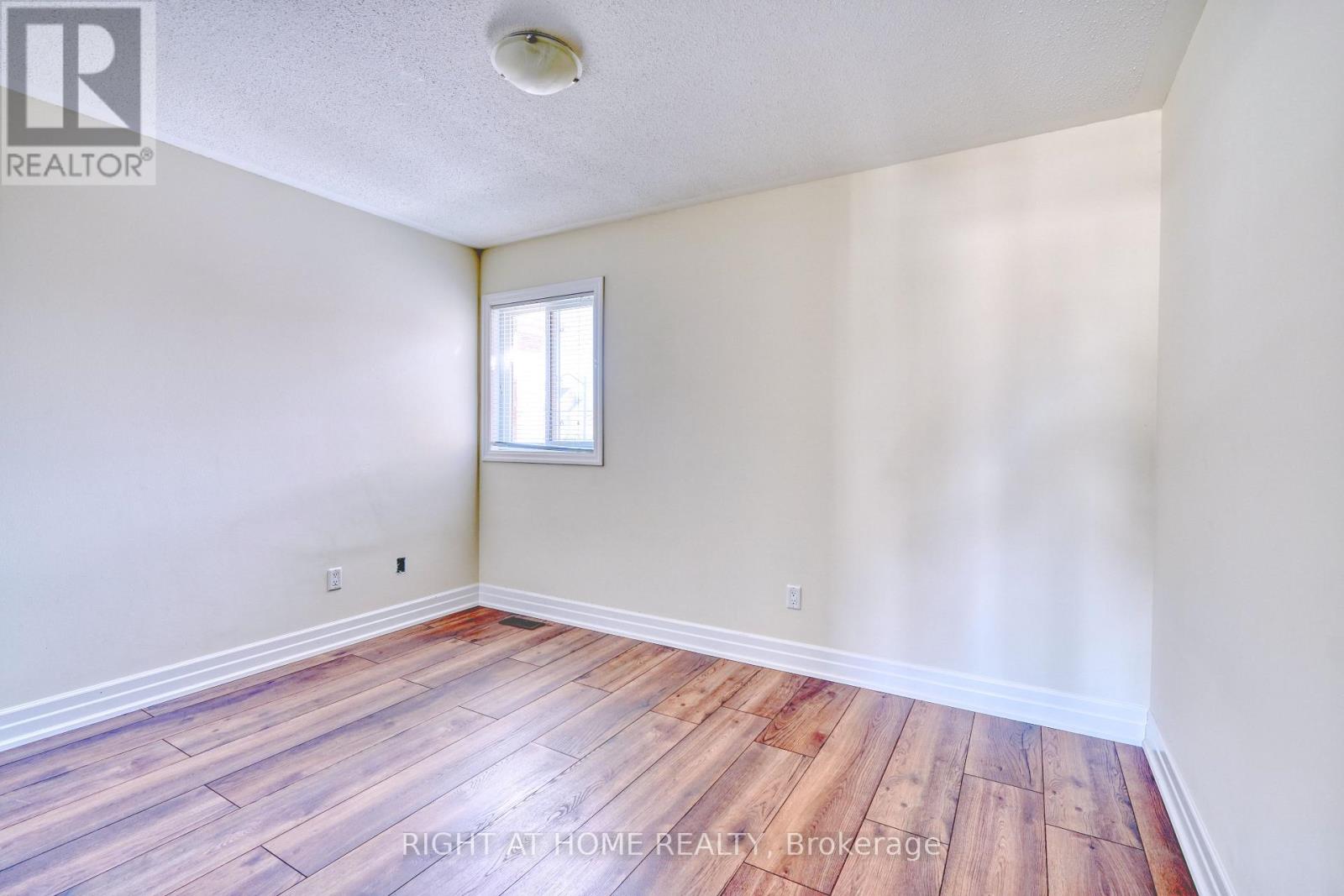 17 Mercury Avenue, Georgina, Ontario  L4P 0H1 - Photo 37 - N12951050