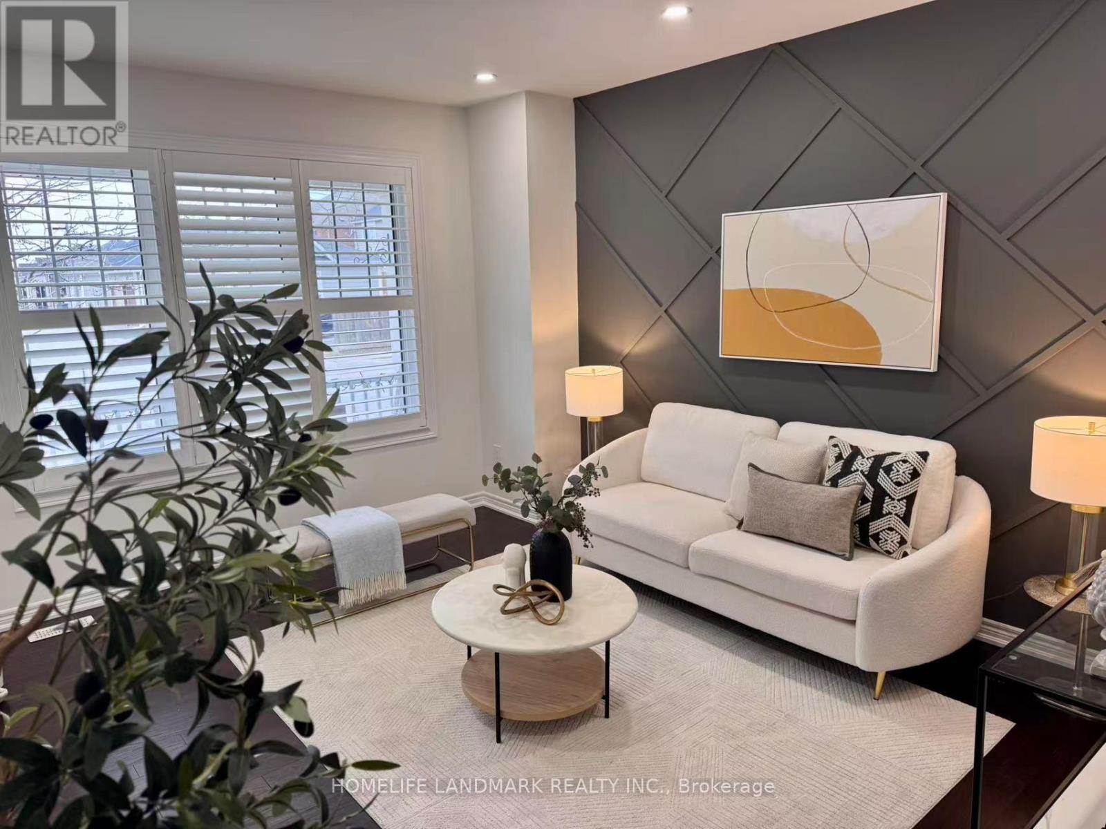 97 Cornwall Drive, Markham, Ontario  L6B 0Y8 - Photo 2 - N12951084