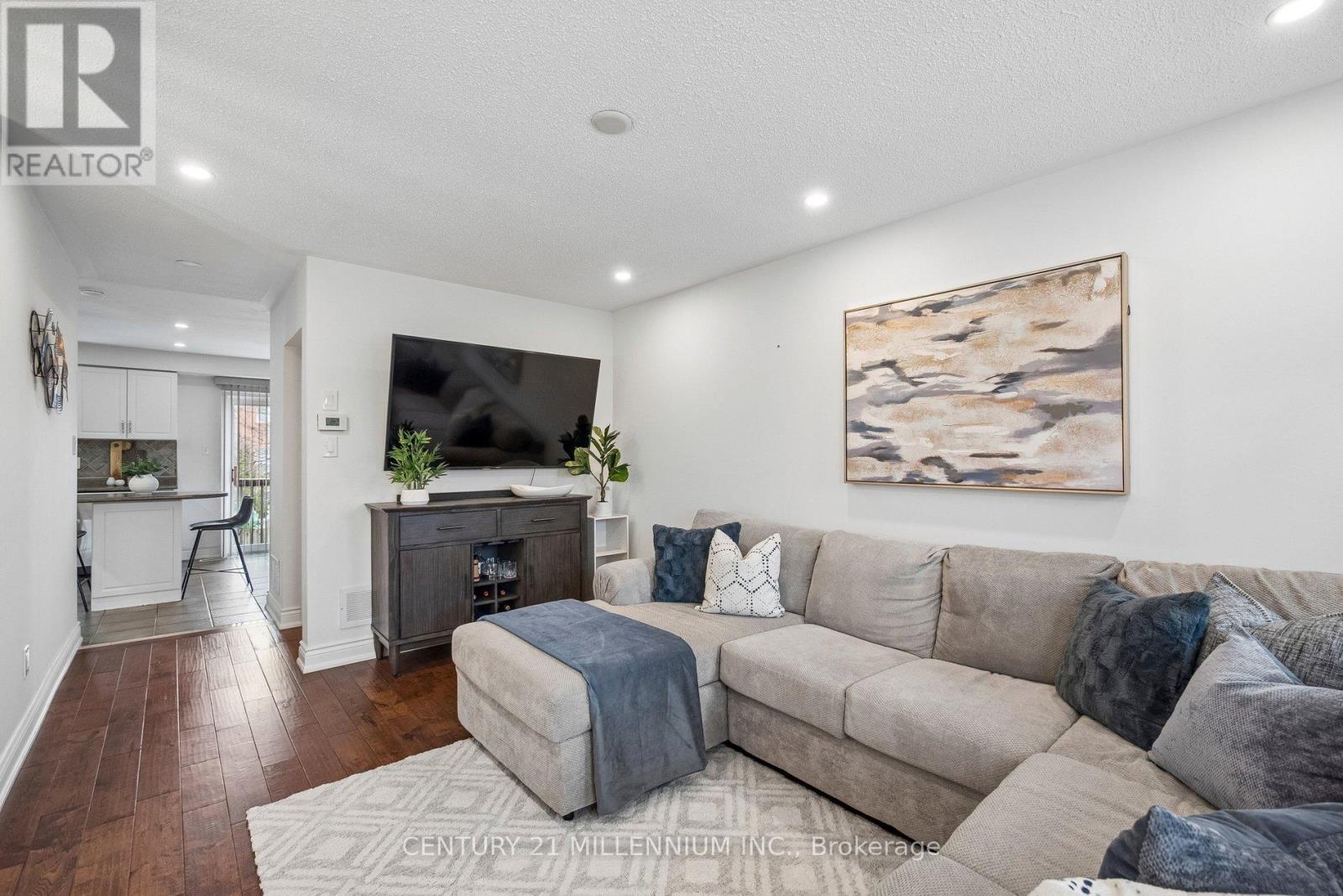 90 Baywell Crescent, Aurora, Ontario  L4G 7N4 - Photo 10 - N12951128