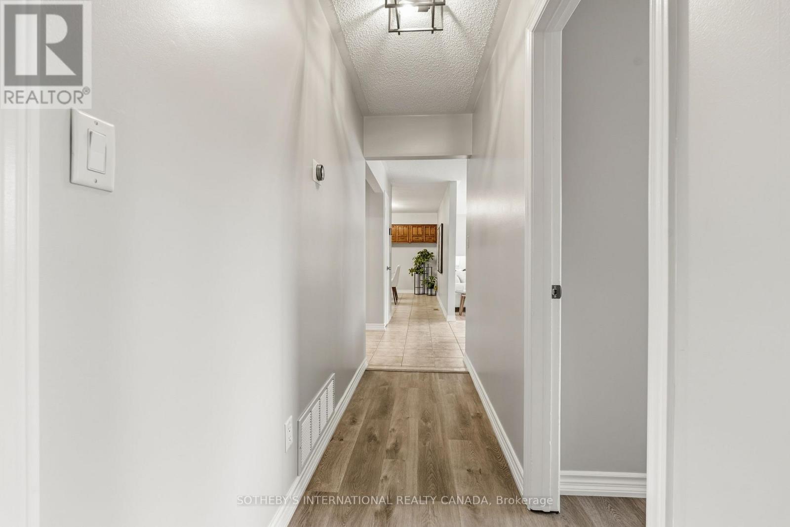 43 Northwood Road, Georgina, Ontario  L0E 1R0 - Photo 20 - N12951192