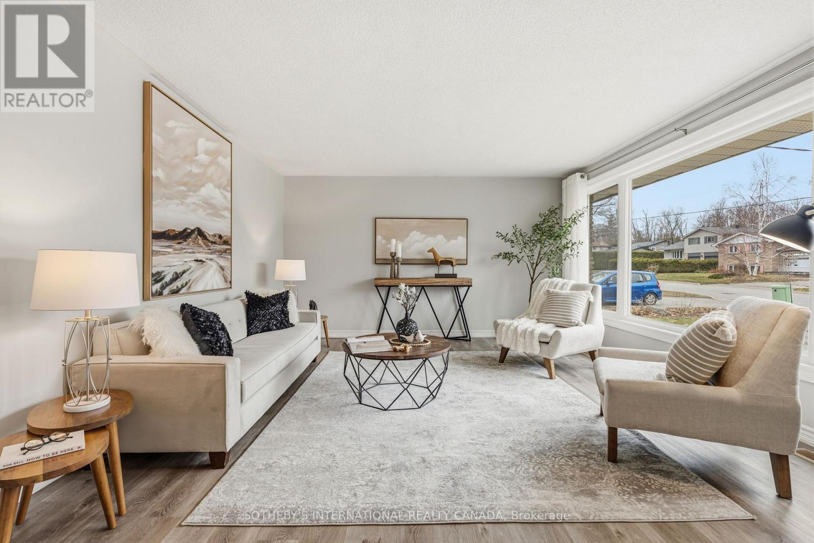 43 Northwood Road, Georgina, Ontario  L0E 1R0 - Photo 5 - N12951192