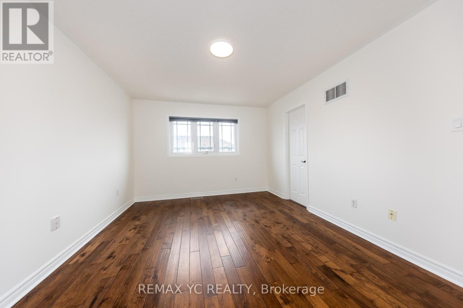 299 Bantry Avenue, Richmond Hill, Ontario  L4B 4M8 - Photo 24 - N12951284