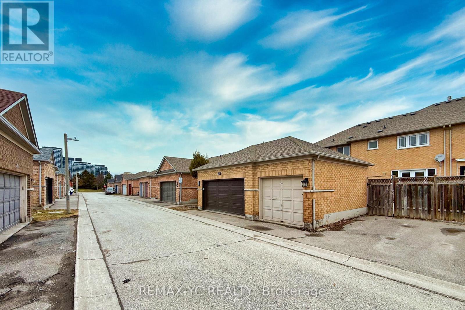 299 Bantry Avenue, Richmond Hill, Ontario  L4B 4M8 - Photo 50 - N12951284