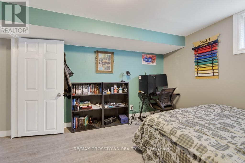 15 Smallman Drive, Wasaga Beach, Ontario  L9Z 1L1 - Photo 24 - S12951168