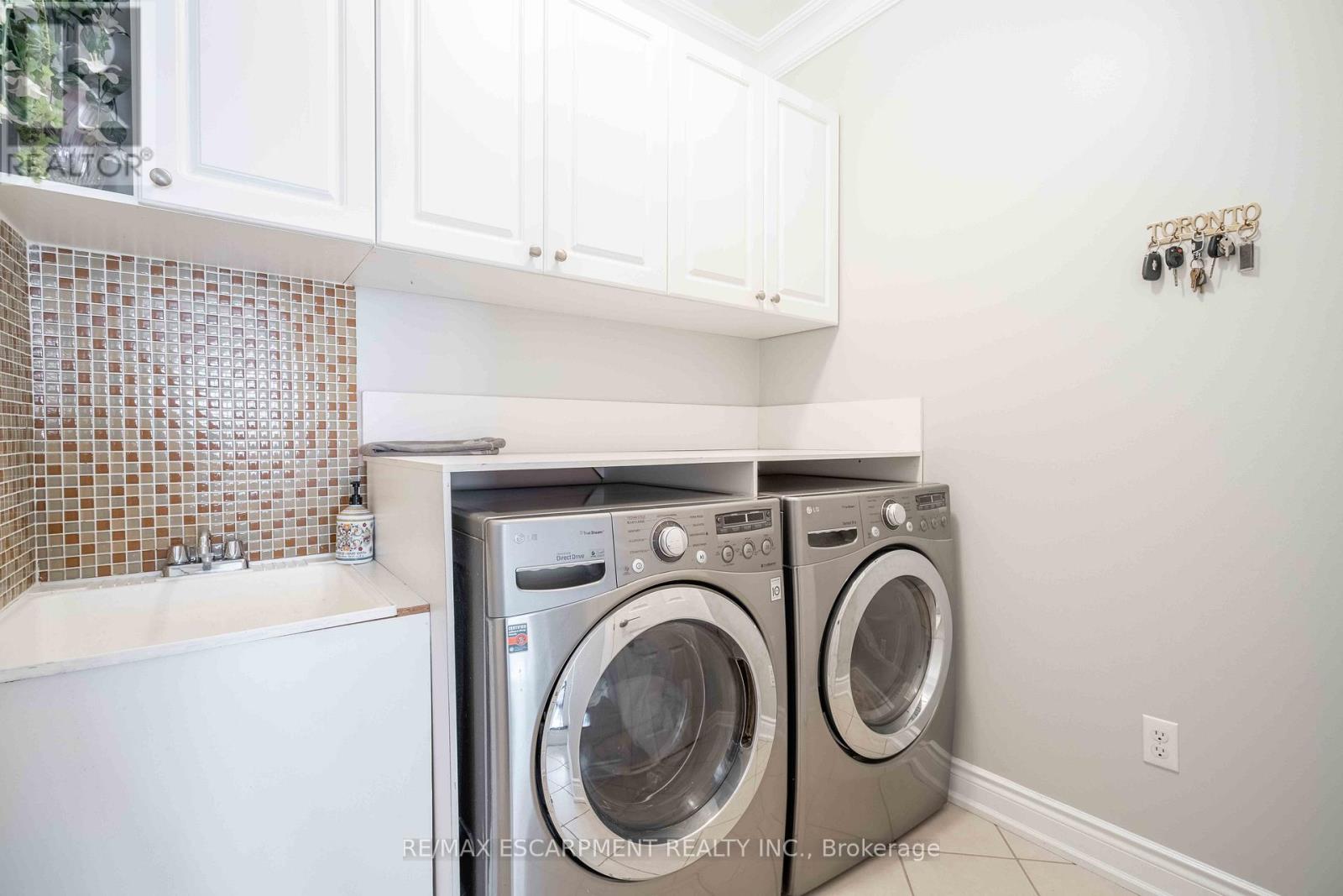 3220 Sorrento Crescent, Burlington, Ontario  L7M 0N4 - Photo 24 - W12950950