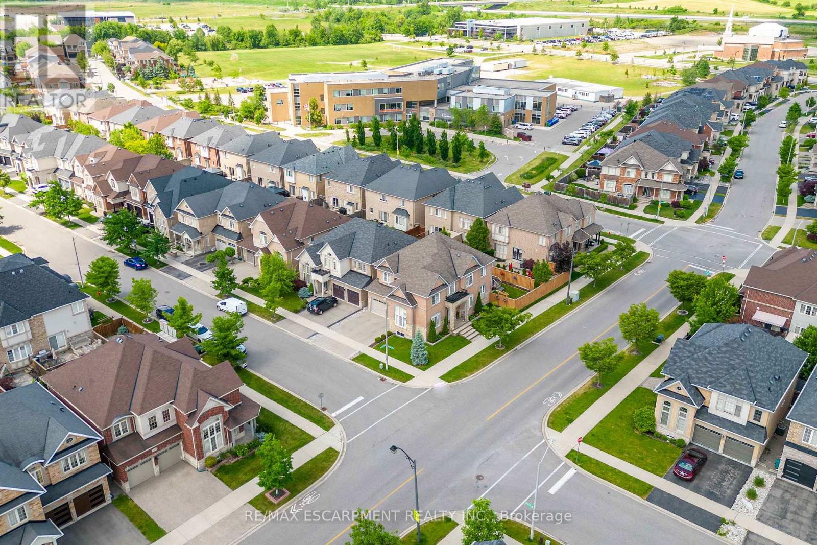 3220 Sorrento Crescent, Burlington, Ontario  L7M 0N4 - Photo 49 - W12950950